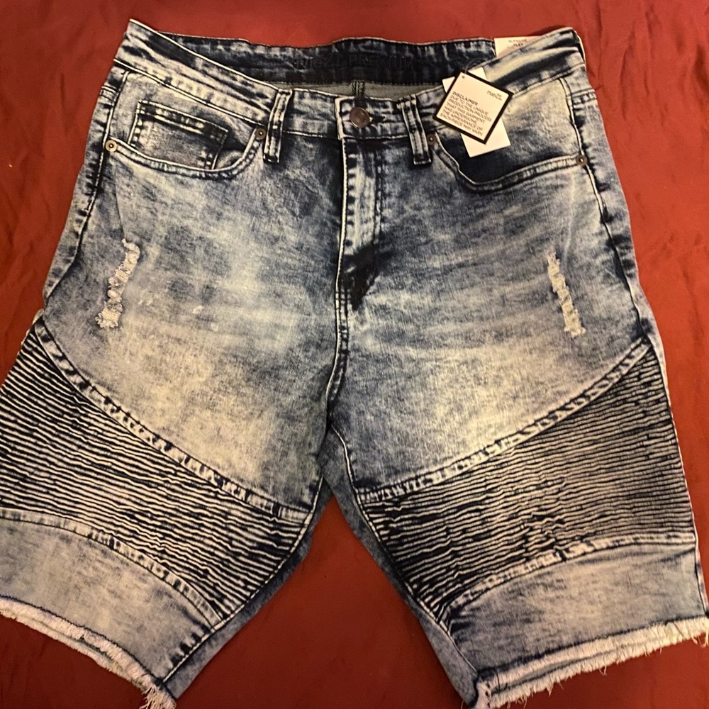 Rue 21 Premium Jean Shorts Size 32,